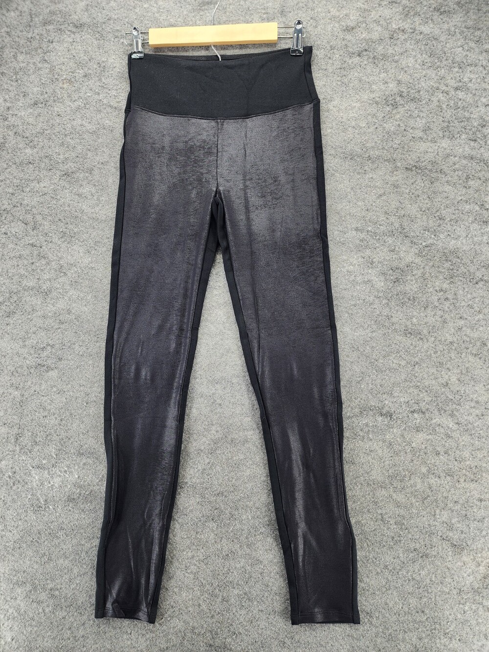 Assets by Spanx Leggings Womens Medium Faux Leather Front Black